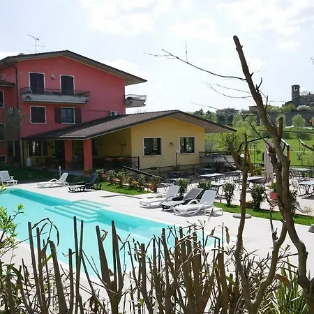 Il Castello Otel 3*
